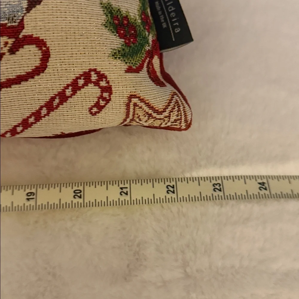Caldeira Crosstitch Christmas stitched pillows 🎅🏻🎅🏻